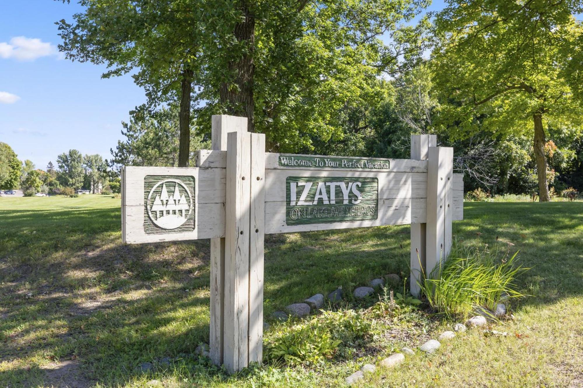 Village At Izatys Bayview ภายนอก รูปภาพ